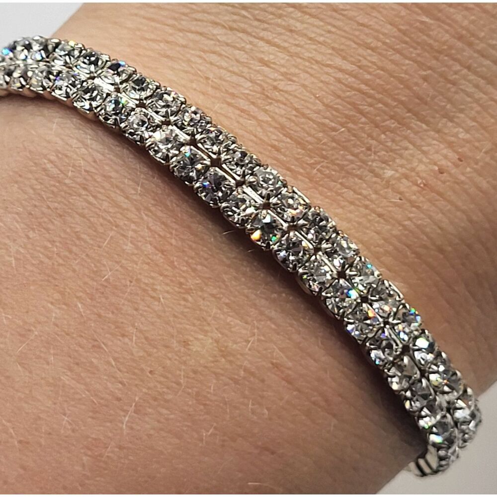 Stretchy Mossanite Bracelet 7in Glamor Sparkly - Picture 3 of 7